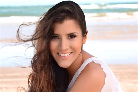 Vanessa R - Live Talent