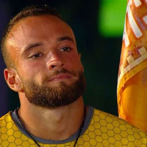 Синът на Мария Гроздева, Валери от Игри на волята пострада жестоко ...