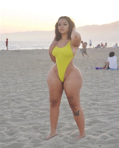 Zakeya Stulgate | I’m my own goals | which one? | Instagram