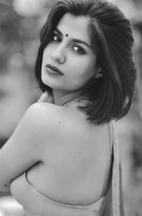 In Pics: Shreya Dhanwanthary Sets Social Media On Fire With Her Hot