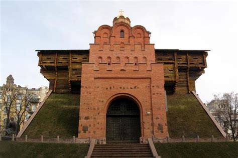 ЗОЛОТІ ВОРОТА В КИЄВІ - Історія, фото, опис — В-Мандри