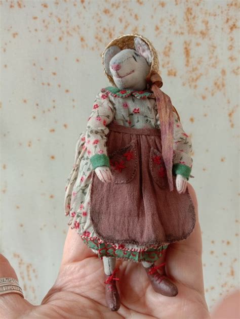 Mouse Jane by Tatyana Moshkina | Tedsby