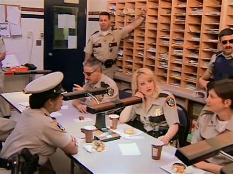 Рино 911 (Reno 911!), сериал 2003-2020, 1-7 сезоны - кадры, трейлеры ...
