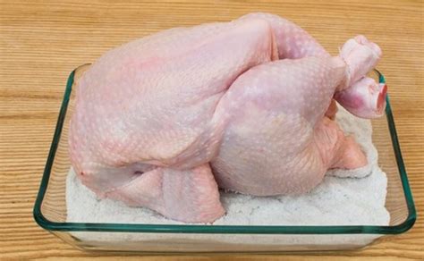 Курица на соли: простой забытый рецепт нежной сочной курочки | Наша ...