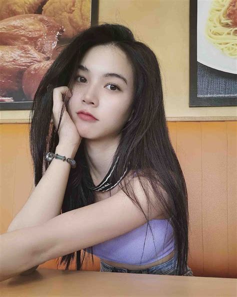 แจกวาร์ป สาวสวย น้อง เหมยหลิน สาว หน้าคม Onlyfans ขวัญใจมหาชน