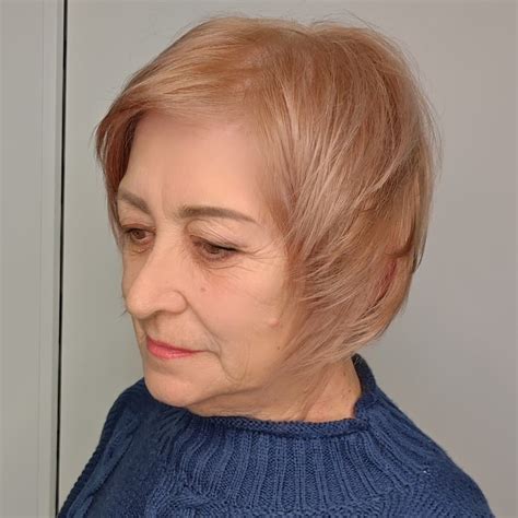 Стрижки после 60 лет: 12 идей, которые помогут выглядеть свежо, молодо ...