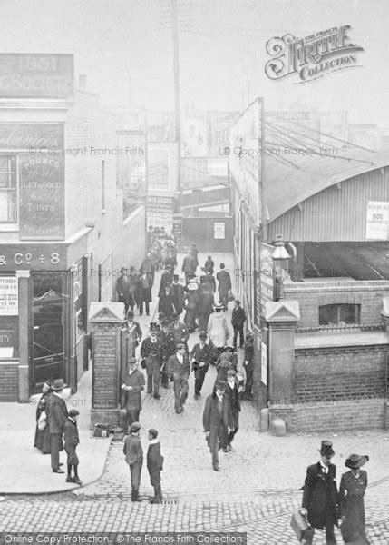 Photo of Clapham Junction, Station Approach c.1905