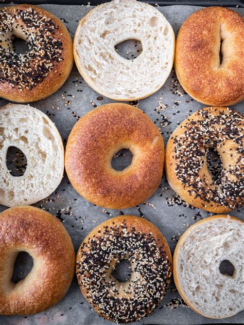10 Must-Eat Foods To Try When You're Visiting New York City