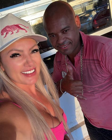 Pakita BR 153 Oficial (@pakitabr153) • Instagram photos and videos