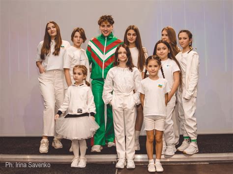 MOЗGI, Оля Цибульська, Michelle Andrade та інші зірки об’єдналися на ...
