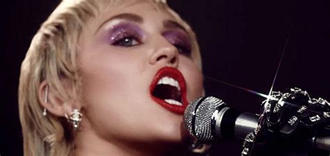 Miley Cyrus - "Edge of Midnight" - Najlepsza piosenka 2020 roku ...