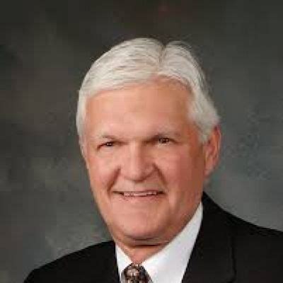 mike willis age net worth bio height updated