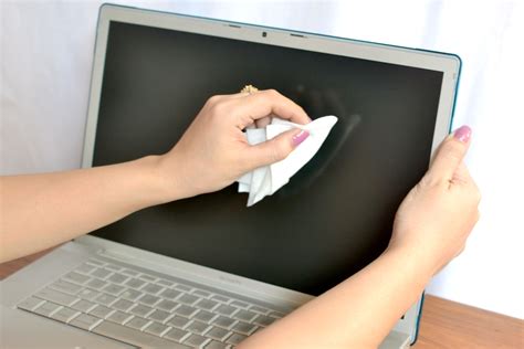 How Do You Clean A Mac Laptop at Lachlan Ricardo blog