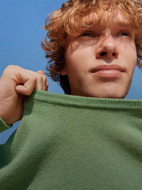 Unitedcolorsof benetton is back with a bold new fashion line 9