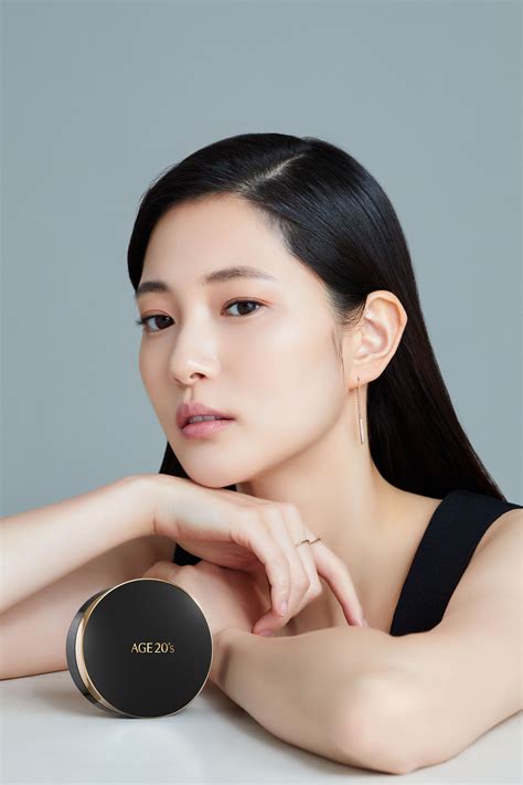 AGE 20's_Signature Essence Cover Pact Intense Cover Kompakt Fondöten no ...