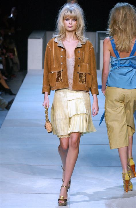 Louis Vuitton Spring 2004 Ready-to-Wear Collection | Vogue