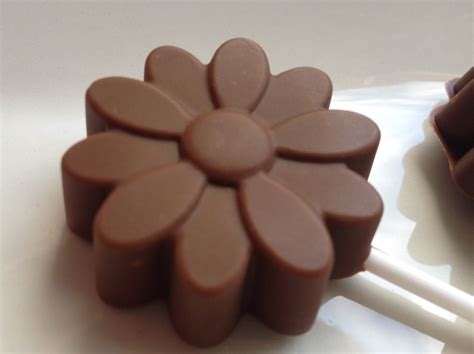 evde cikolata yapimi ayri bir maharet istiyo tabiki