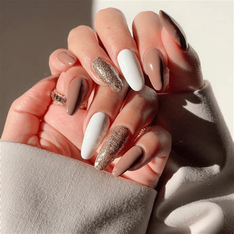 15 Milky Brown Manicures That Capture the Beauty of Neutral Nails