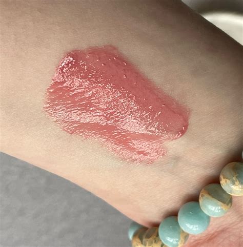 Лучший кремовый блеск для губ Rouge Elixir Gloss в оттенке 03 нежный ...