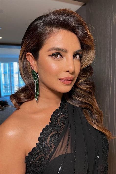 nude lips   minutes   create  perfect pout   busy