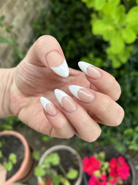 Long White Nude Almond French Tip Nails – Vibrant Guide
