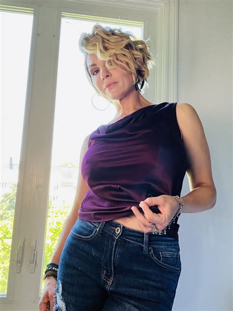 Milfy enough for you? [F40] : r/milfsfw