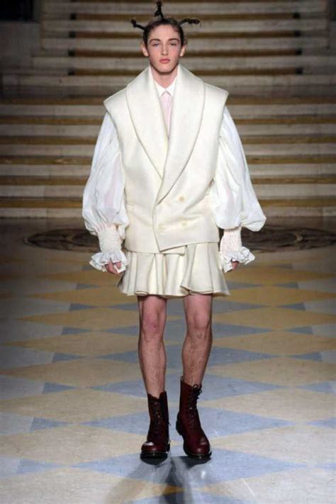 42 Examples Of Ridiculous Men's Fashion | KLYKER.COM