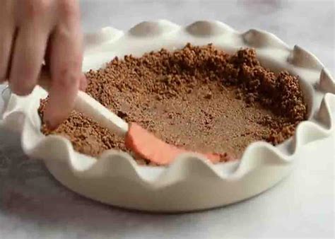 No-Bake Peanut Butter Pie Recipe