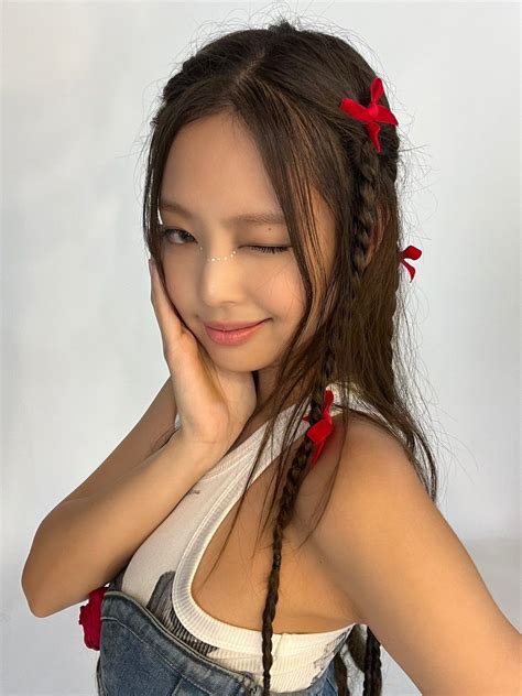 concert hairstyles jennie kim blackpink ribbon hairstyle jennie rose