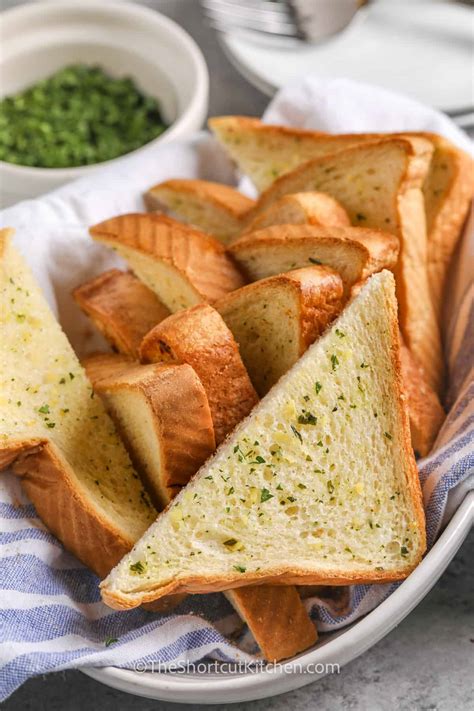 Texas Toast Garlic Bread - Recipe Chronicle