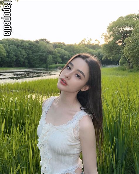 Dasha Taran Nude Leaks - Photo #5610376 - Fapopedia