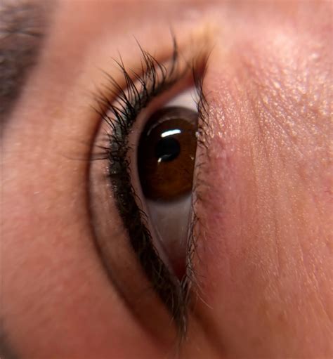 How Long Does Swelling Last After Permanent Eyeliner?