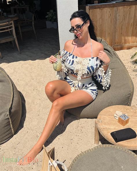 Yvonne Bar - Bio, Age, Height | Models Biography