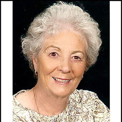 Christine Michaels's Instagram, Twitter & Facebook on IDCrawl