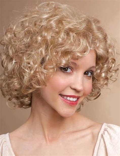 Update more than 131 bouncy hairstyles for short hair latest ...