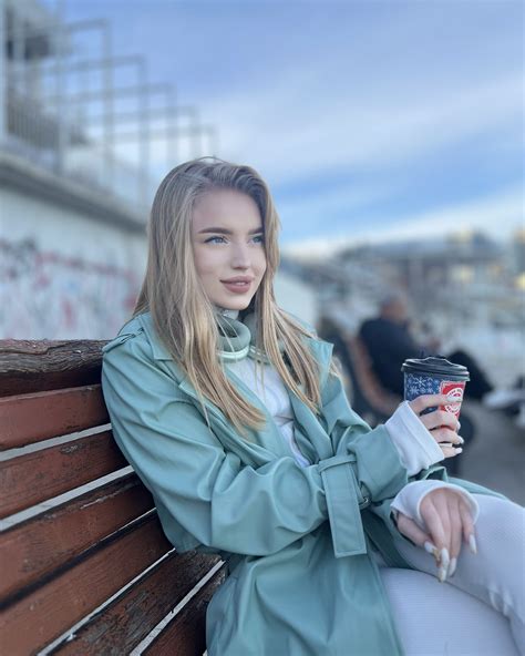 Kiss Alice (@kiissalice) • Instagram photos and videos