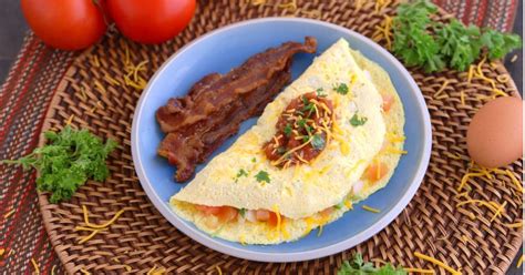 How to Make an Egg Omelette in the Microwave: A Quick and Easy Breakfast Recipe - KitchenPearls