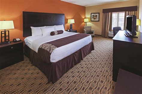 La Quinta Inn & Suites by Wyndham Searcy | Searcy, AR Hotels