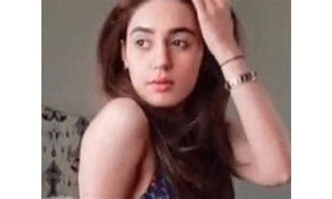 After Rabi Pirzada, another Pakistani models private videos leaked ...