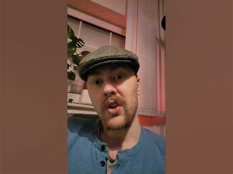 Er 92, sie 29 - YouTube