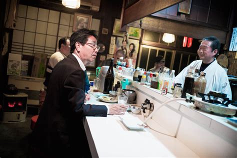 The distractions of a traditional Japanese bar — Tokyo Times