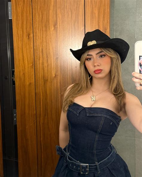 Karen Torres | flashes de películas🫣 . #explorar #explorepage #mexico #