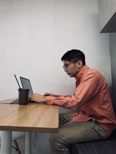 Bryan Yves - “𝗜 𝘄𝗶𝘀𝗵 𝘀𝗼𝗺𝗲𝗼𝗻𝗲 𝗵𝗮𝗻𝗱𝗲𝗱 𝗺𝗲 𝘁𝗵𝗶𝘀 𝗼𝗻 𝗗𝗮𝘆 𝟭… 𝗶𝘁 𝘄𝗼𝘂𝗹𝗱’𝘃𝗲 𝘀𝗮𝘃𝗲𝗱