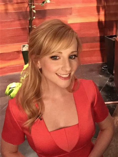 Discover 7 MISS. MELISSA RAUCH and melissa rauch ideas | melissa