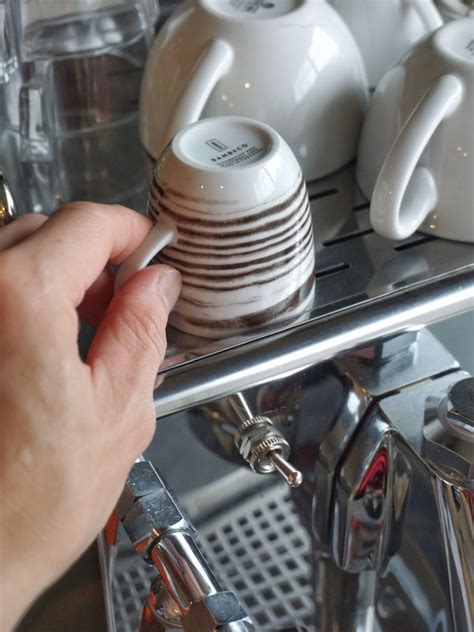 How To Use An Espresso Machine: A Beginner’s Guide - CoffeeSphere