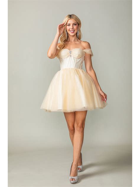 Short Dresses – Quince Gallery