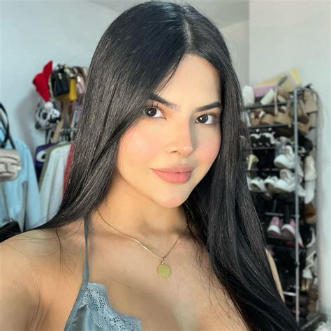 Bellezas Latinas - Dolly Castro #BellezasLatinas | Facebook