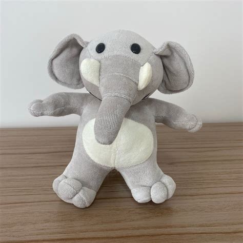 Elefante De Pelucia