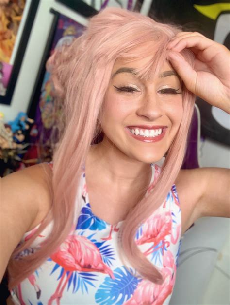 Pink hair : SuperMechaFrieza