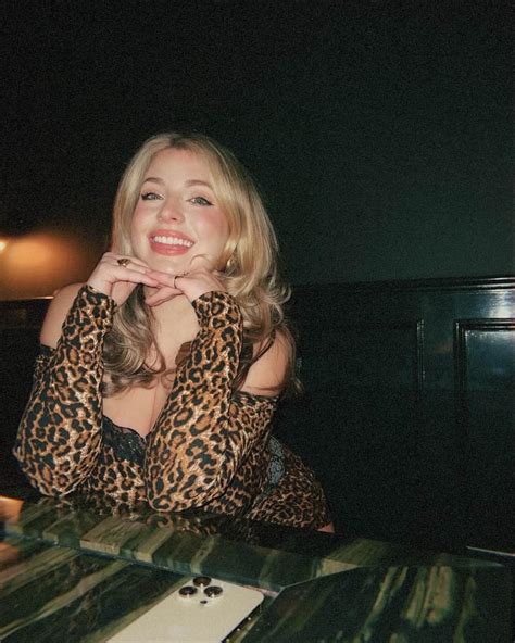 Alex Gervasi | Blonde again 👱🏻‍♀️ color by: @cleovoncore | Instagram